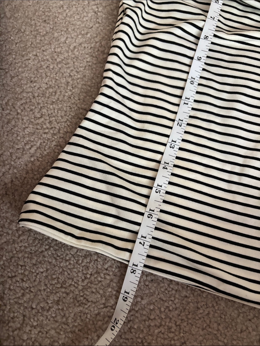 All the Ways Off-Shoulder Black & White Striped Women’s Top size small NWT - Picture 4 of 6